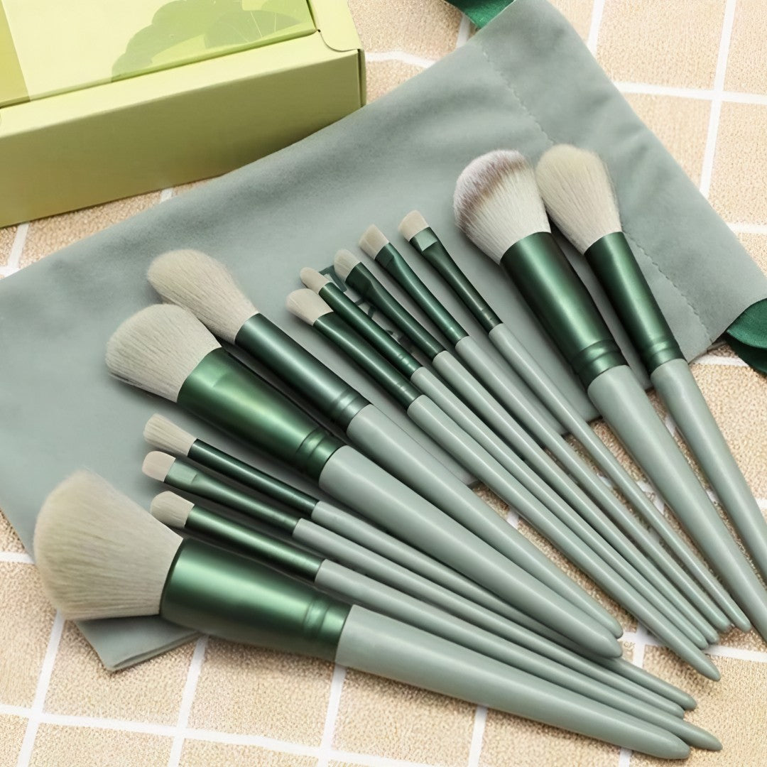 VelvetBrush Pro™ – Kit Profissional com 13 Pincéis de Maquiagem + Bolsa de Veludo