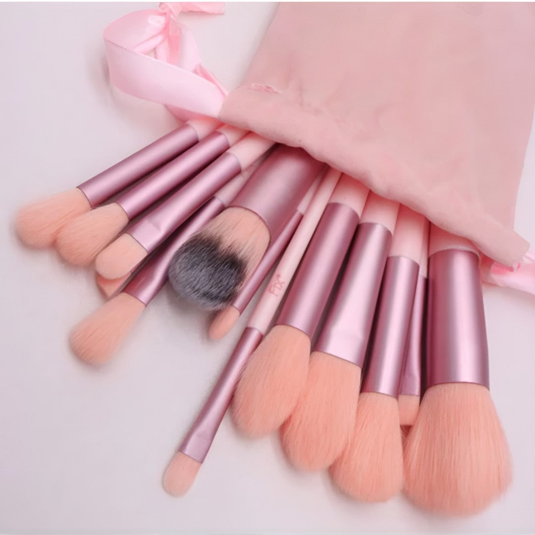 VelvetBrush Pro™ – Kit Profissional com 13 Pincéis de Maquiagem + Bolsa de Veludo